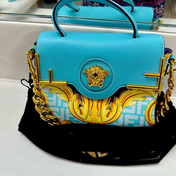 Versace - Picture 1 of 1